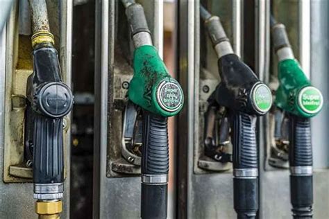 Minimum 100 petrol pumps, 5% in remote areas: India's new liberalised ...