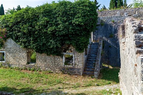 Premium Photo | Old fortress in herceg novi