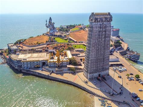 Murdeshwar Shiva temple, Karnataka, India. : r/pics