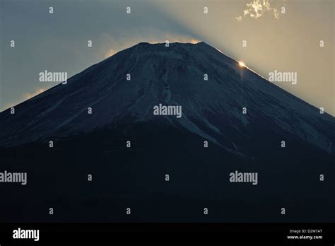 Mount fuji sunrise hi-res stock photography and images - Alamy