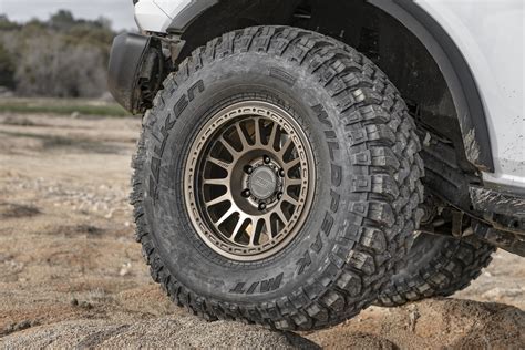 RRW (RR6 Bronze) Wheels & 37" Mud Terrains on 6th Gen Bronco