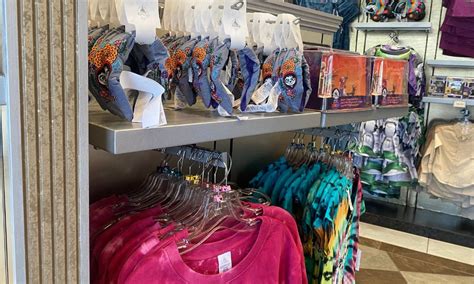 Fan Favorite Store has Reopened at Disney’s Hollywood Studios! - Disney by Mark