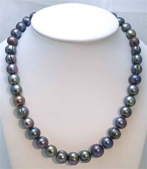 Black Pearl necklace - Lot 1051774 | ALLBIDS