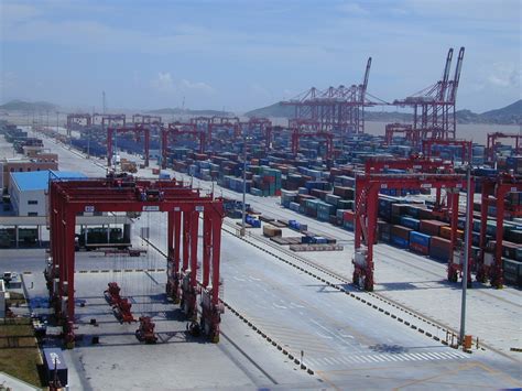 File:Port of Shanghai, Yangshan Deep-water Harbour Zone, 02.jpg