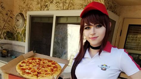 Pizza Delivery Sivir | Know Your Meme