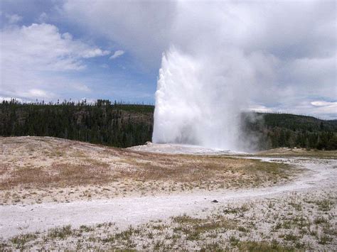 An Introduction to Geysers and How They Work