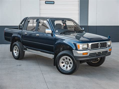 1996 Toyota Hilux SSR-X - Revhard Motors Inc.