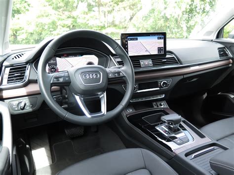 2025 Audi Q5: 192 Interior Photos | U.S. News