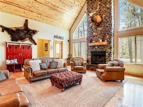 8 Breathtaking Colorado Vacation Cabin Rentals with Hot Tubs | Vacasa