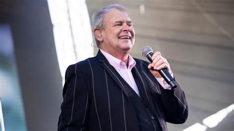 John Farnham’s family reveal singer’s recovery is ‘moving in the right direction’ - Starts at 60