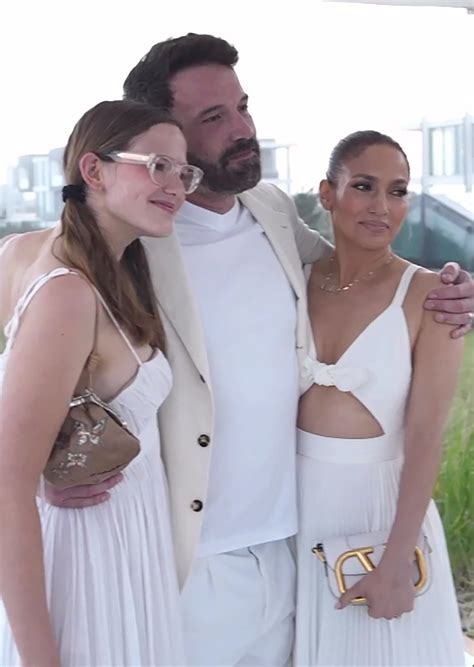 Jennifer Garner's lookalike daughter Violet shocks fans: 'I thought it was HER!'