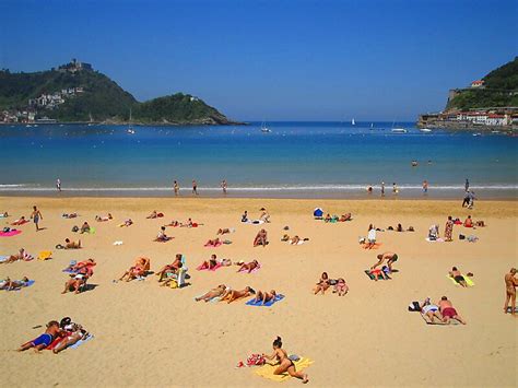 La Concha Beach in San Sebastián, Spain | Sygic Travel