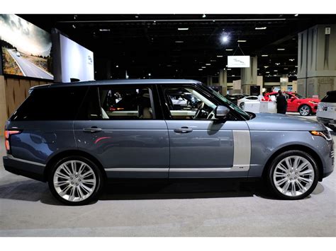 2021 Land Rover Range Rover: 225 Exterior Photos | U.S. News