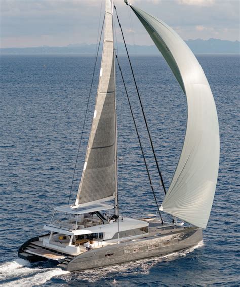 SailboatData.com - LAGOON SEVENTY 7 Sailboat