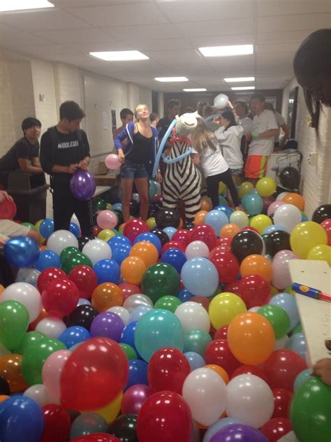 Senior prank idea - fill the main hallway of your school with balloons ...