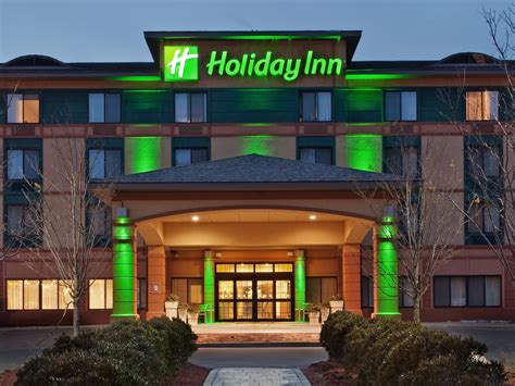 Hotel near Manchester, NH Airport | Holiday Inn Manchester Airport