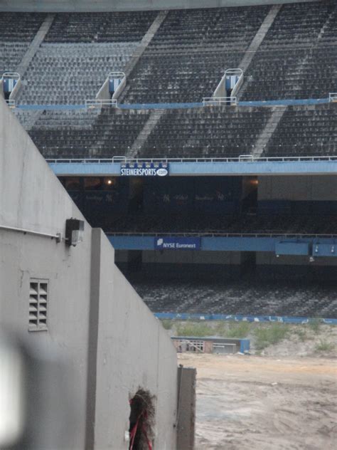 StadiumPage.com - Yankee Stadium Demolition - September 8, 2009