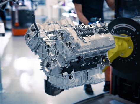 BMW Moves V8 Engine Production To Austria