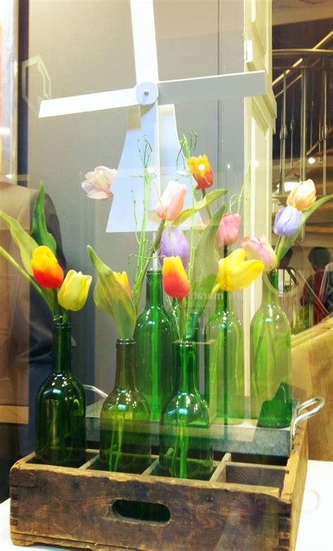 100+ Creative Spring Window Display Ideas & Designs | Zen | Spring window display, Spring window ...