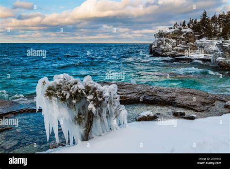 Indian Head Cove & The Grotto Bruce Peninsula National Park Tobermory Ontario Canada in winter ...