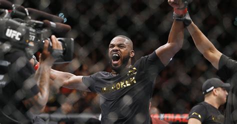 Jon "Bones" Jones wins UFC 182 grudge match over Daniel Cormier