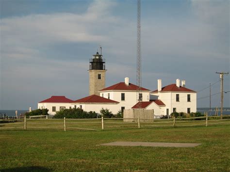 Jamestown, RI : beavertail lighthouse photo, picture, image (Rhode ...