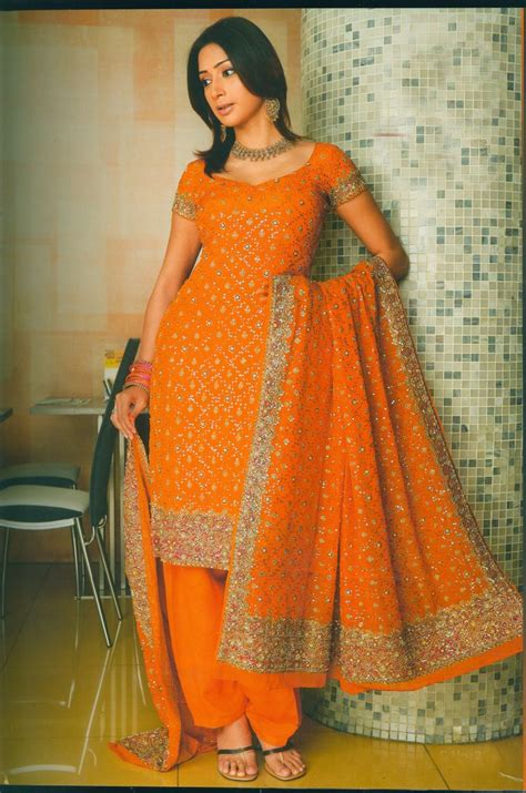 Today Fashion Clothings: Indian Women Salwar Kameez