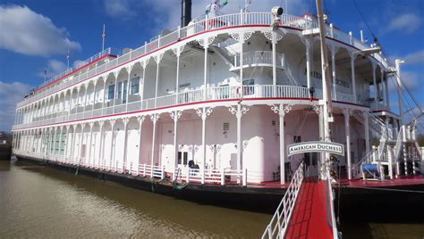 A Mississippi River cruise to explore antebellum history