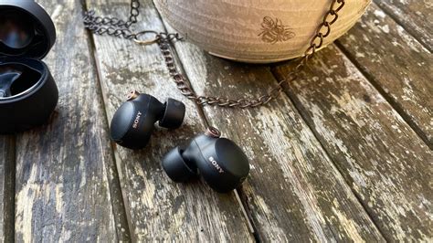 Sony Introduces New Wireless Earbuds Model: Quite Ambitious!