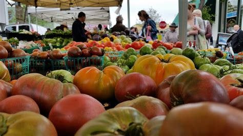 Find top-notch heirloom produce at East Bay farmers' markets