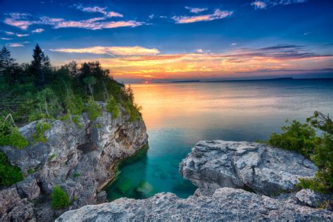 The Grotto, Bruce Peninsula National Park - Steven Vandervelde Photography