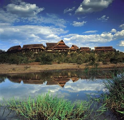 3 Day Victoria Falls Safari Lodge Package | Getaway Africa