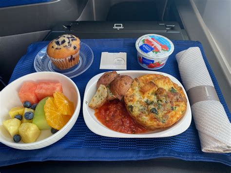 My Top 10 Airline Meals Of 2020 - Live and Let's Fly