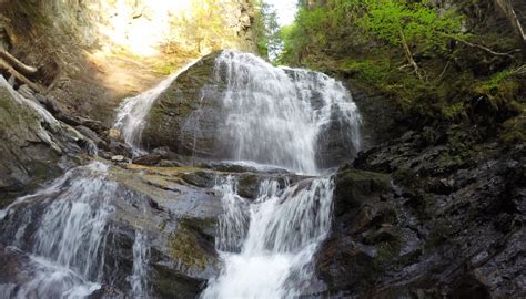 Easy Hiking Trails Near Me With Waterfalls