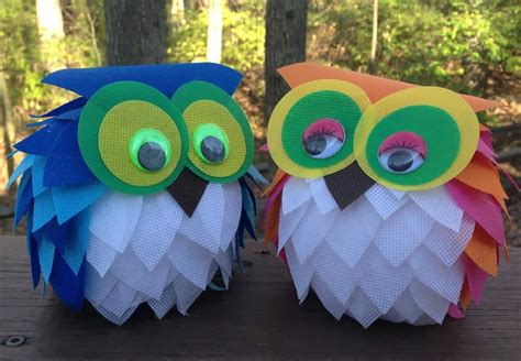 15 Bright Eyed and Adorable Owl Themed Crafts for Everyone