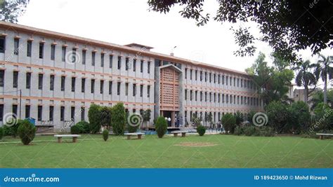 University Campus, Aligarh Muslim University, India Editorial Image - Image of library, hostel ...