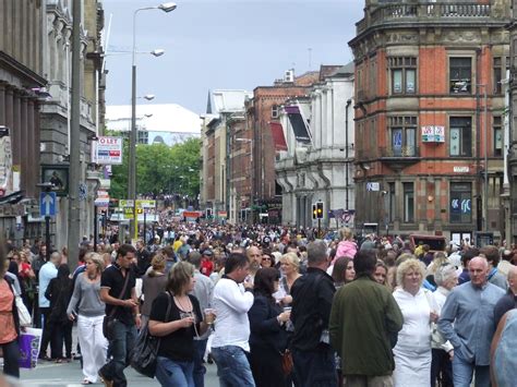 Mathew Street Festival, August Bank Holiday, Liverpool. | August bank ...