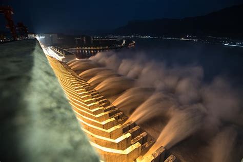 Three Gorges reservoir receives record water flow - SHINE News