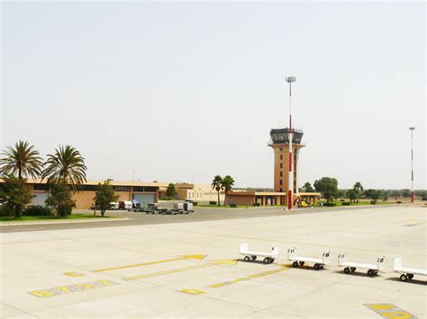 800px-Agadir_Airport_2 - OCEM Airfield Lighting Technology