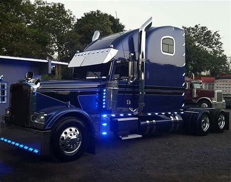 Custom Freightliner Classic