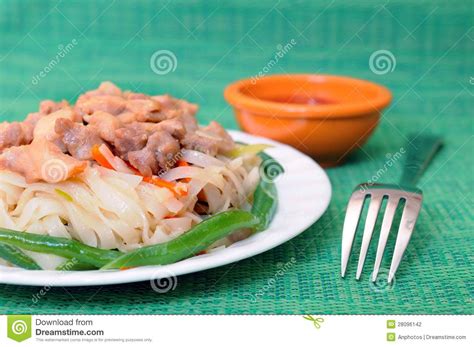 Thai noodle dish stock photo. Image of meat, restaurant - 28096142