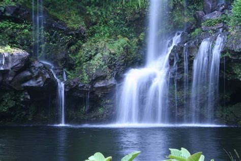 8 Waterfalls in Maui for a Refreshing Dip