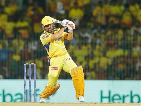 IPL 2023 - Watch: MS Dhoni Hits Two Sixes With CSK Needing 19 Off 5 ...