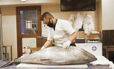 Tokyo Tuna Cutting Show with All-You-Can-Eat Tuna and Sake | byFood