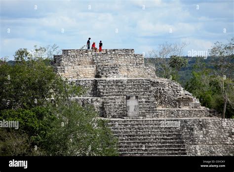 PYRAMID 1 CALAKMUL BIOSPHERE RESERVE, YUCATAN, MEXICO Stock Photo - Alamy