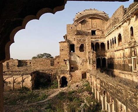 Unresolved Secrets Of Singorgarh Fort | unresolved secrets of singorgarh fort | HerZindagi