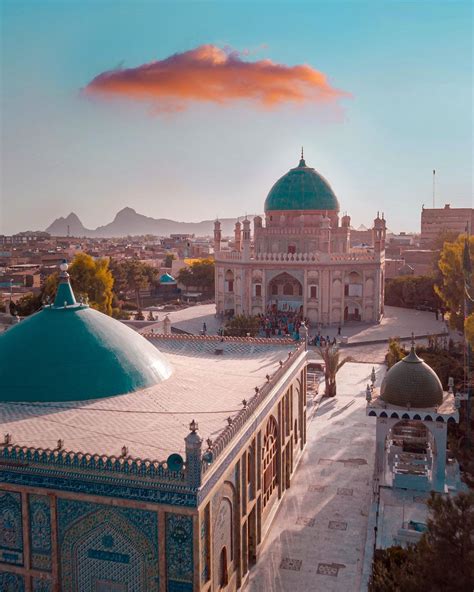 The Tomb of Ahmad Shah Durrani, Kandahar : r/afghanistan