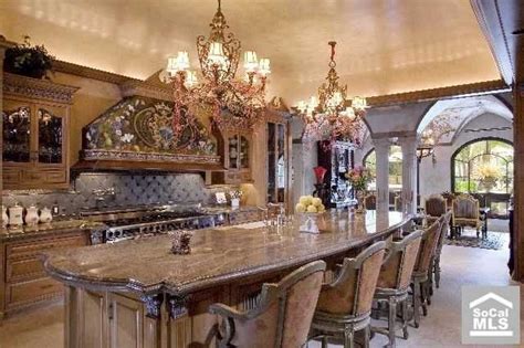 Discover how a warm Italian kitchen design brings food and family together in this phot ...