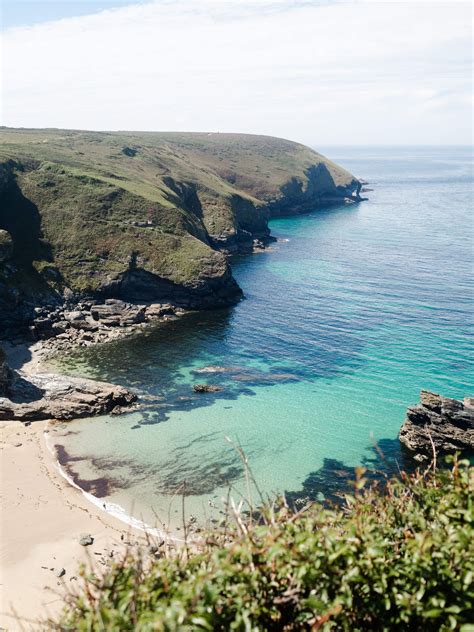 Finding Secret Beaches & Coves in Cornwall - The Cornish Life ...