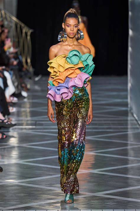 5 Things To Know About Halpern’s Optimistic SS23 Show And Barbie Collab | Fashion show, Miami ...